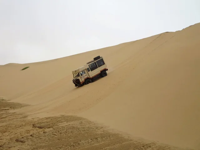Egipt — ilustracyjne zdjęcie off-road